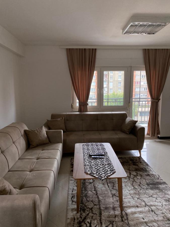 Capital Apartment Prishtina Pristina Eksteriør billede